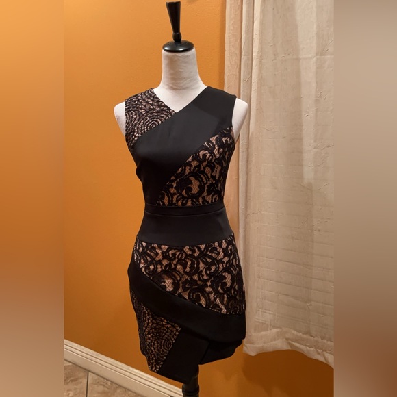 BCBG MAXAZRIA | Women’s Lace Overlay Sheath Dress Size O - Picture 1 of 7